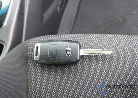 2017 Kia Forte Lx from USA, damaged, VIN 3KPFK4A73HE140747